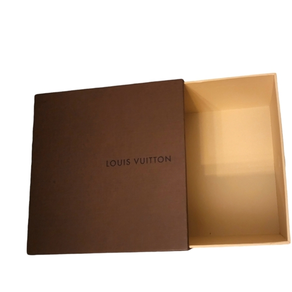 Louis Vuitton Rigid Authentic Box - Picture 4 of 4